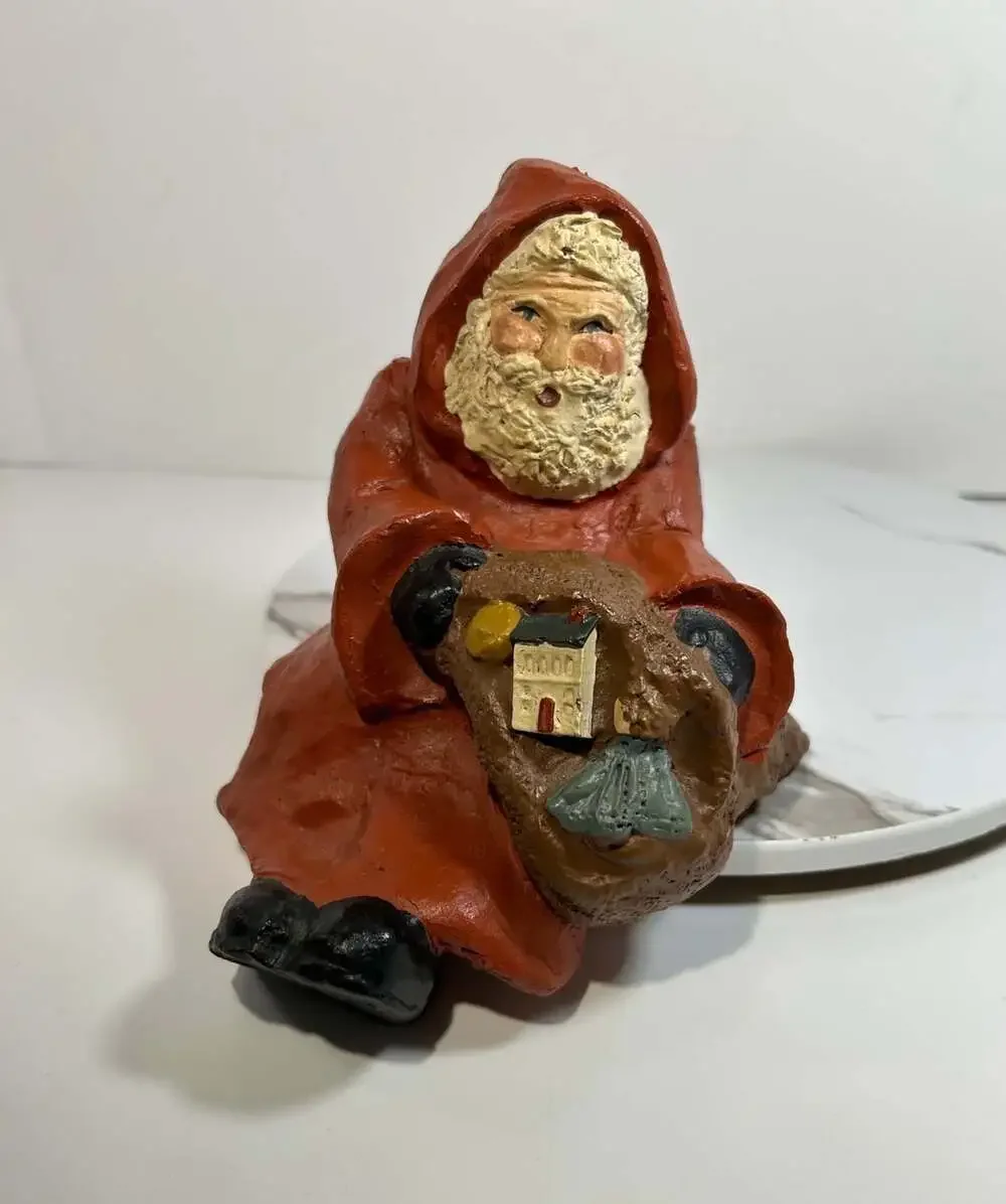 Spillman Resin Folk Art Santa Sculpture